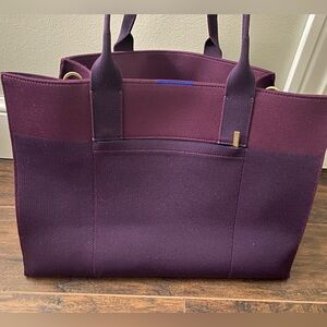 Aubergine classic tote